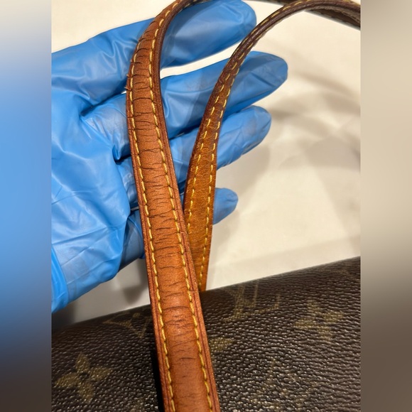 Louis Vuitton LV Monogram Sonatine - Picture 2 of 7